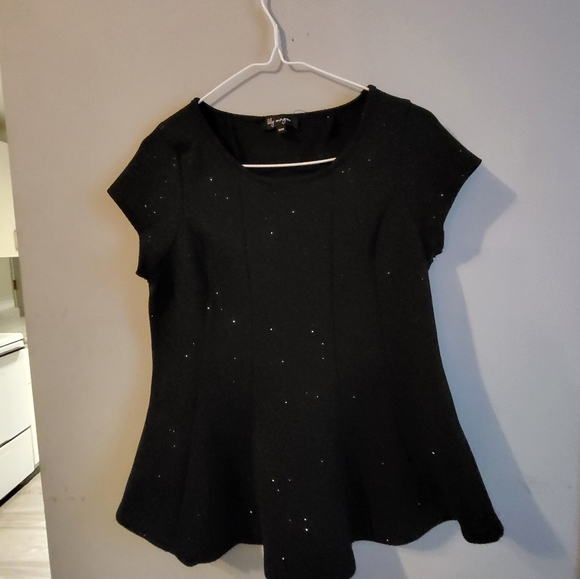 Top - Picture 2 of 2